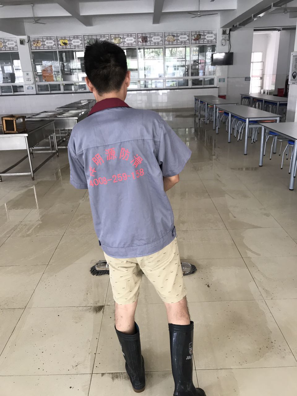 食堂瓷磚防滑處理